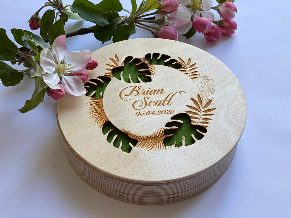 Round wooden box with lid